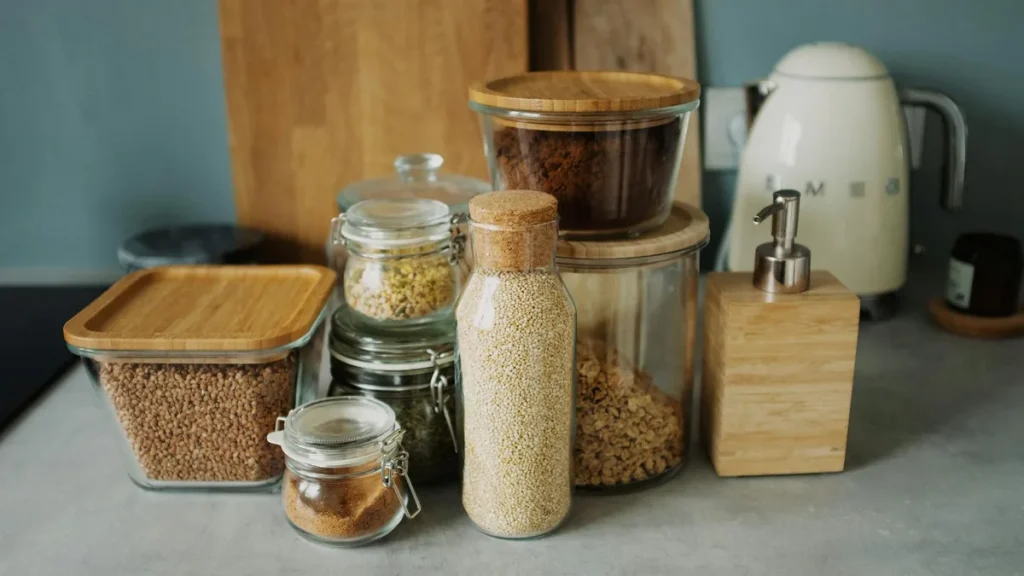 Food Storage Containers: How to Choose the Right Set for Your Kitchen (Without the Clutter)
