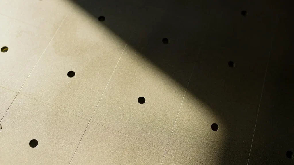 How to Clean Surfaces After Grease and Oil Stains (Without Making It Worse)